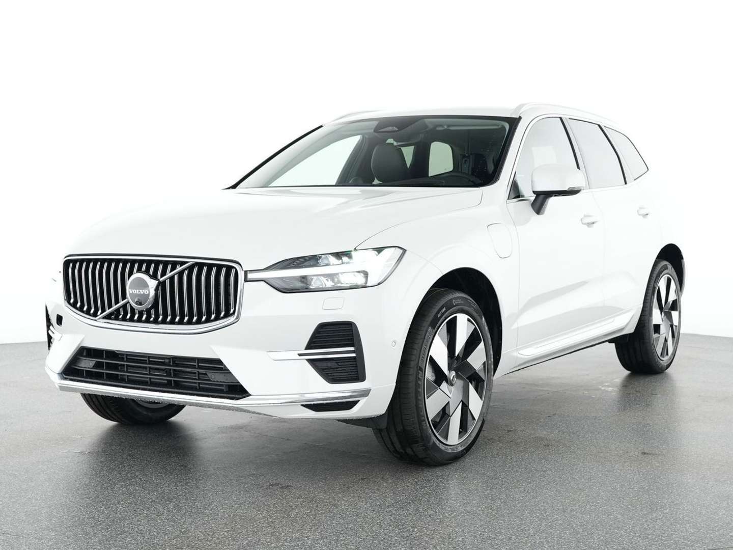 Volvo XC60 T6 Recharge Ultimate - 2025 - Joinsteer - #1