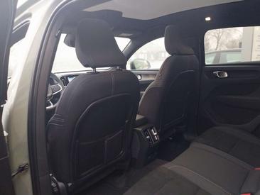 Volvo C40 Recharge PLUS — photo 10