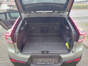 Volvo C40 Recharge PLUS — photo 11