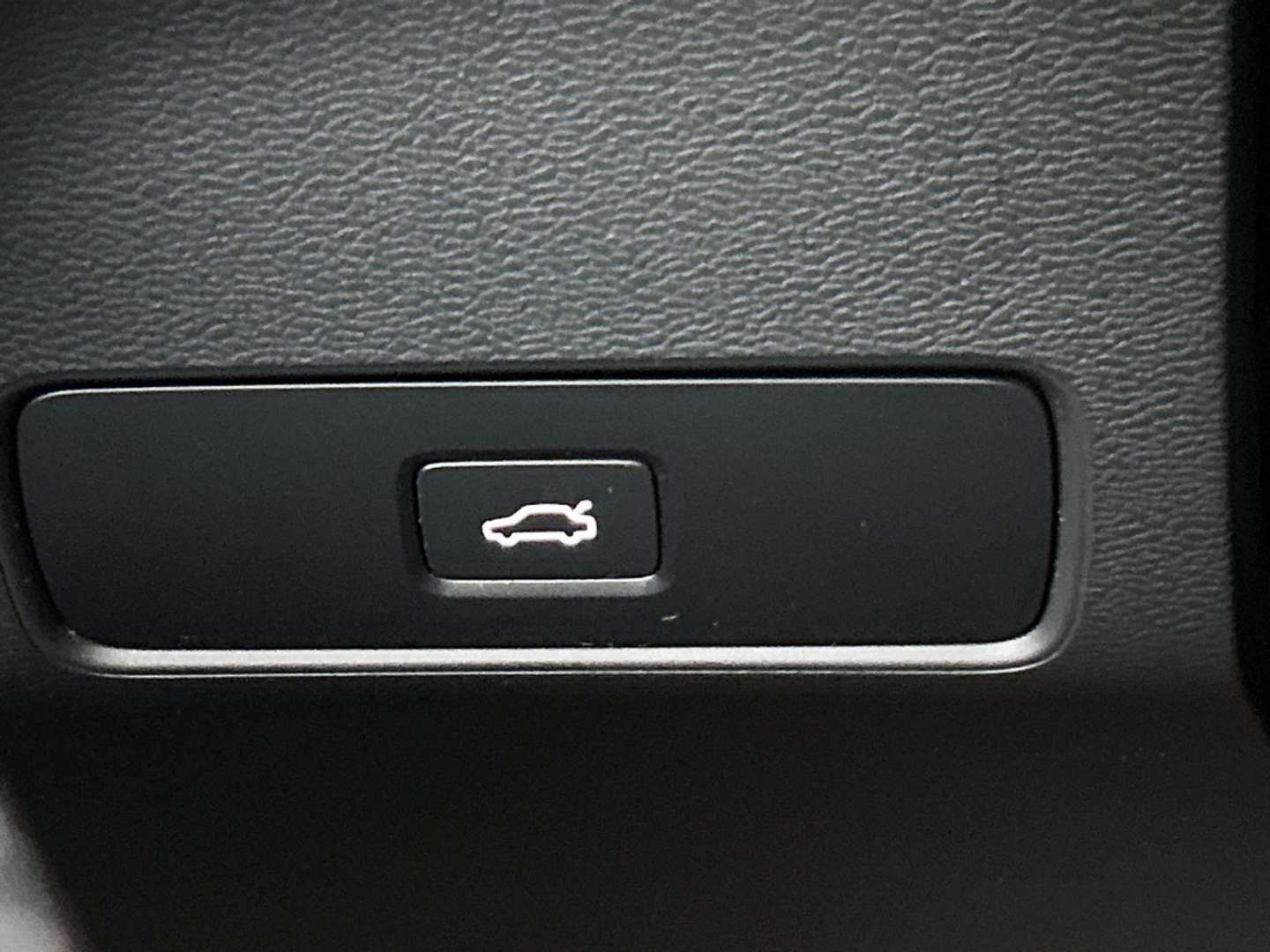 Volvo XC40 B4 Dark - 2025 - Joinsteer - #8