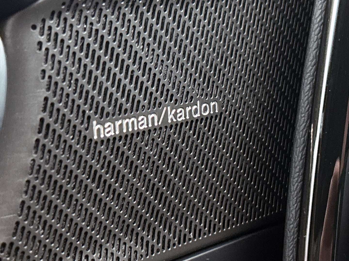 Volvo XC40 B4 Dark - 2025 - Joinsteer - #10