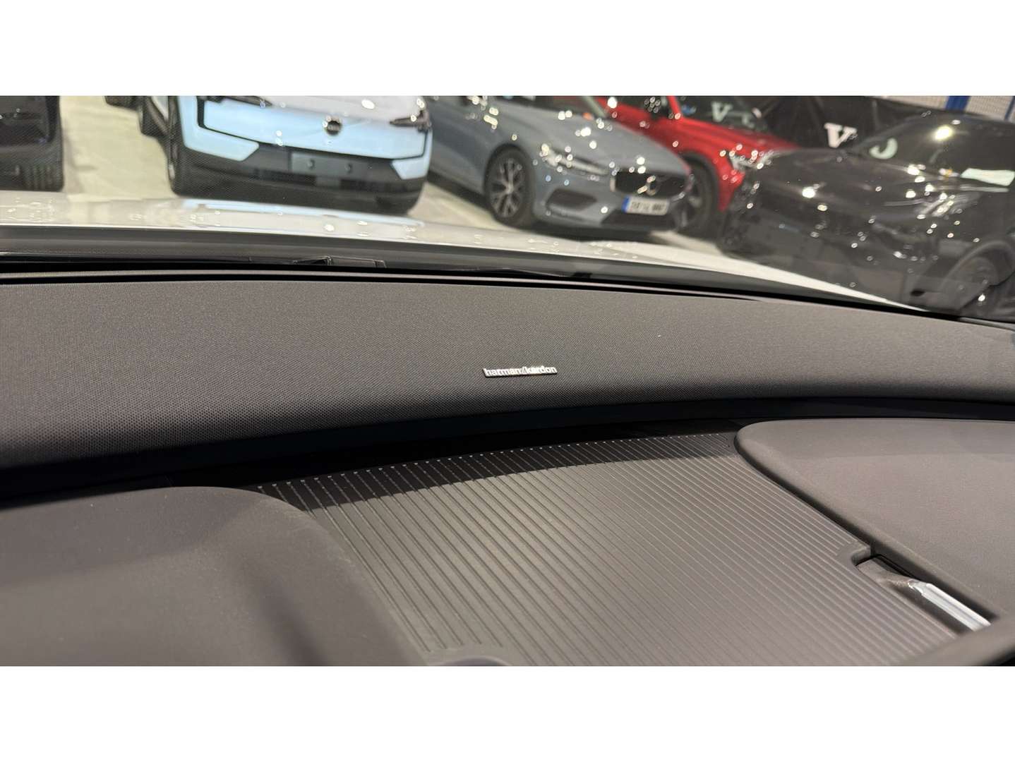 Volvo EX30 Ultra RWD Single Extended Range - 2024 - Joinsteer - #23