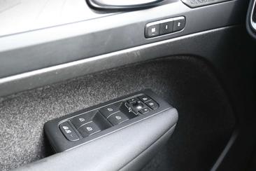 Volvo C40 Recharge Ultimate — photo 27