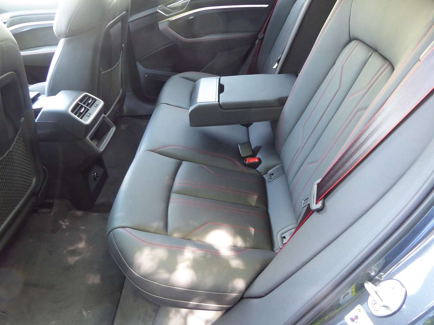 Audi Q8 E-tron S Line 50 E-tron - 2023 - Joinsteer - #4