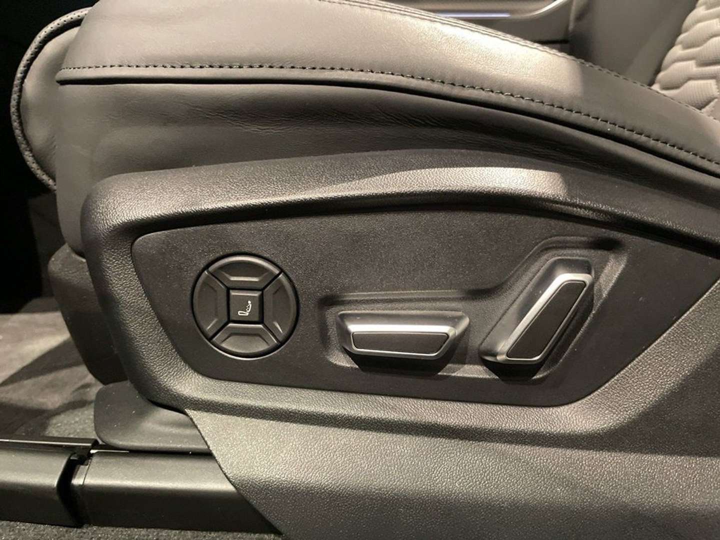 Audi RSQ8 Performance - 2025 - Joinsteer - #3