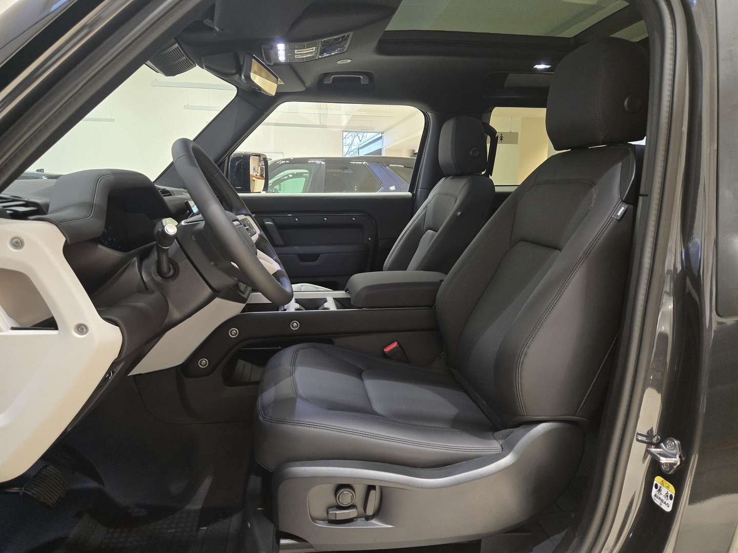 Land Rover Defender 90 SE DYNAMIC 2025 - Leasing Occasion dès 2 390€/mois