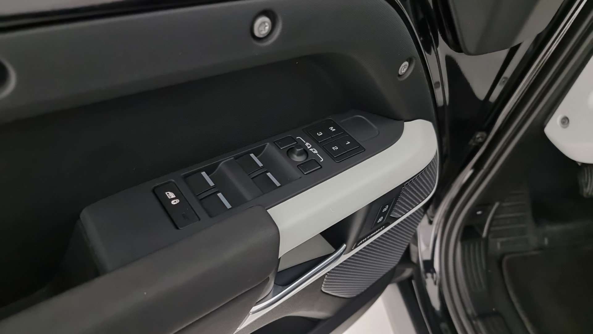 Land Rover Defender 110 SE 3.0D I6 200 CV AWD Auto - 2023 - Joinsteer - #20