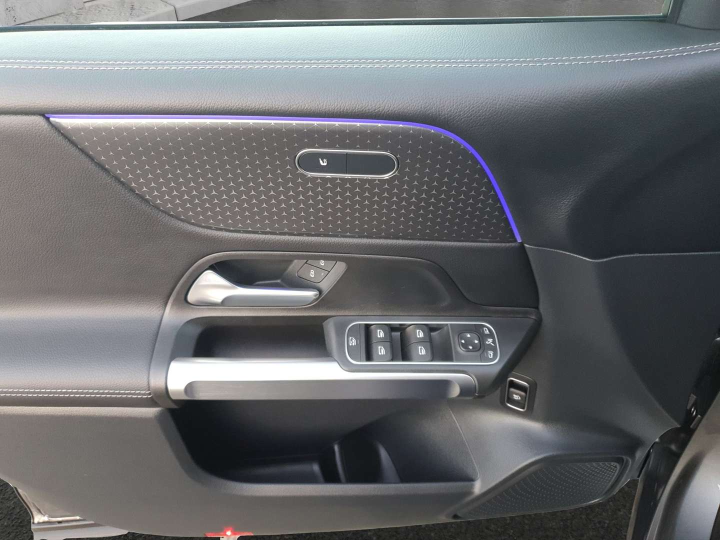 Mercedes 200 200 Progressive - 2025 - Joinsteer - #16