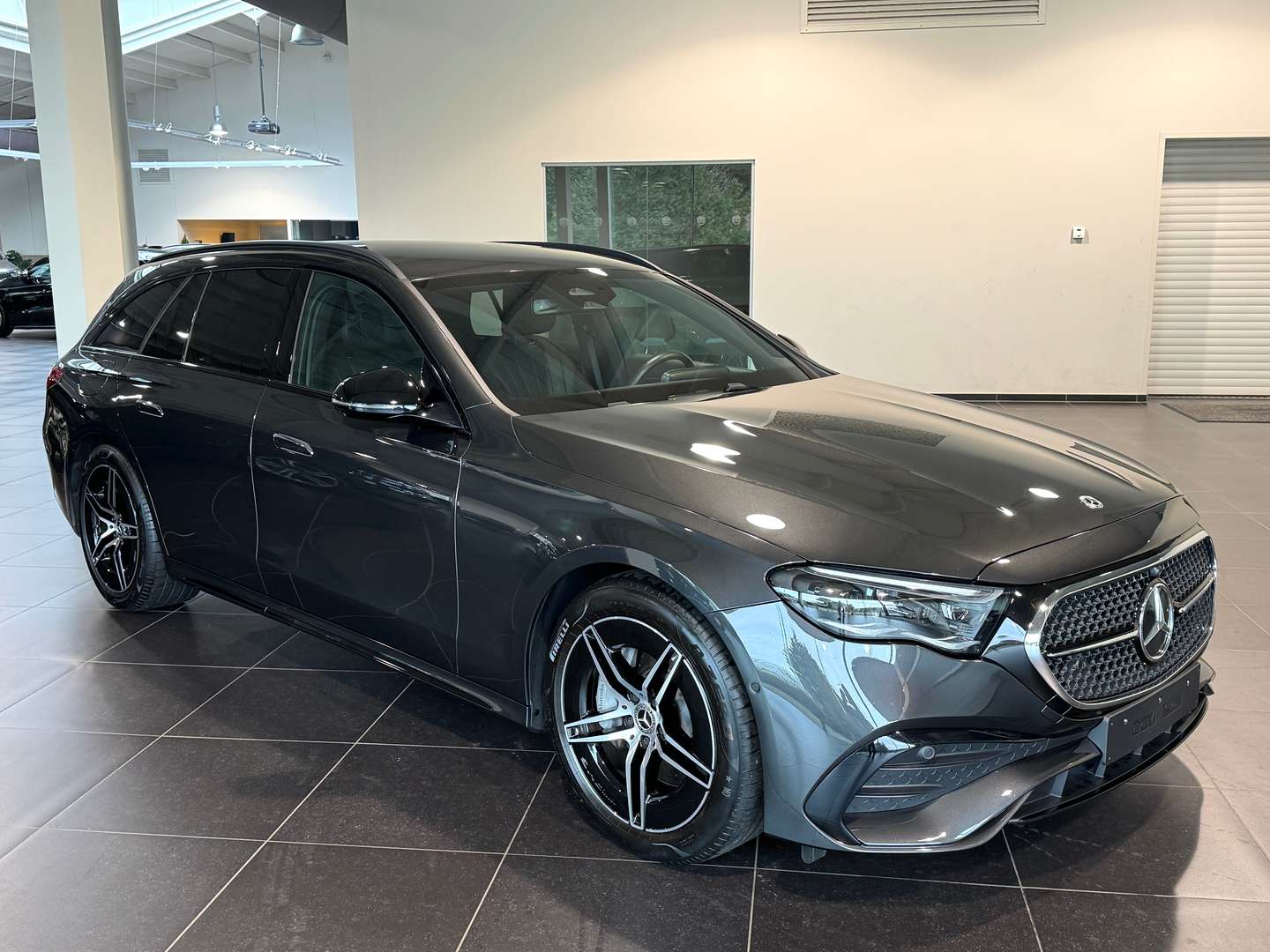 Mercedes Classe E Break 300 AMG Line - 2024 - Joinsteer - #2