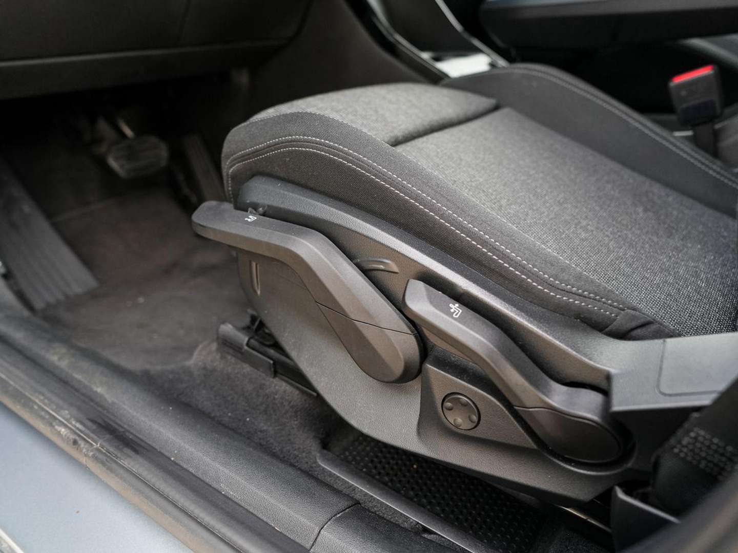 BMW 218i Active Tourer - 2025 - Joinsteer - #3