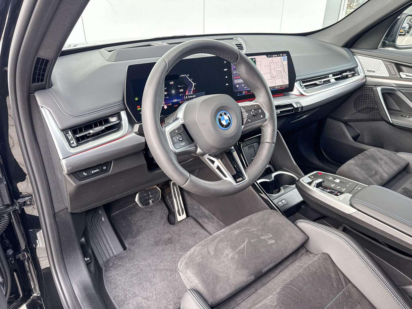 BMW IX1 Launch Edition XDrive30 - 2025 - Joinsteer - #5