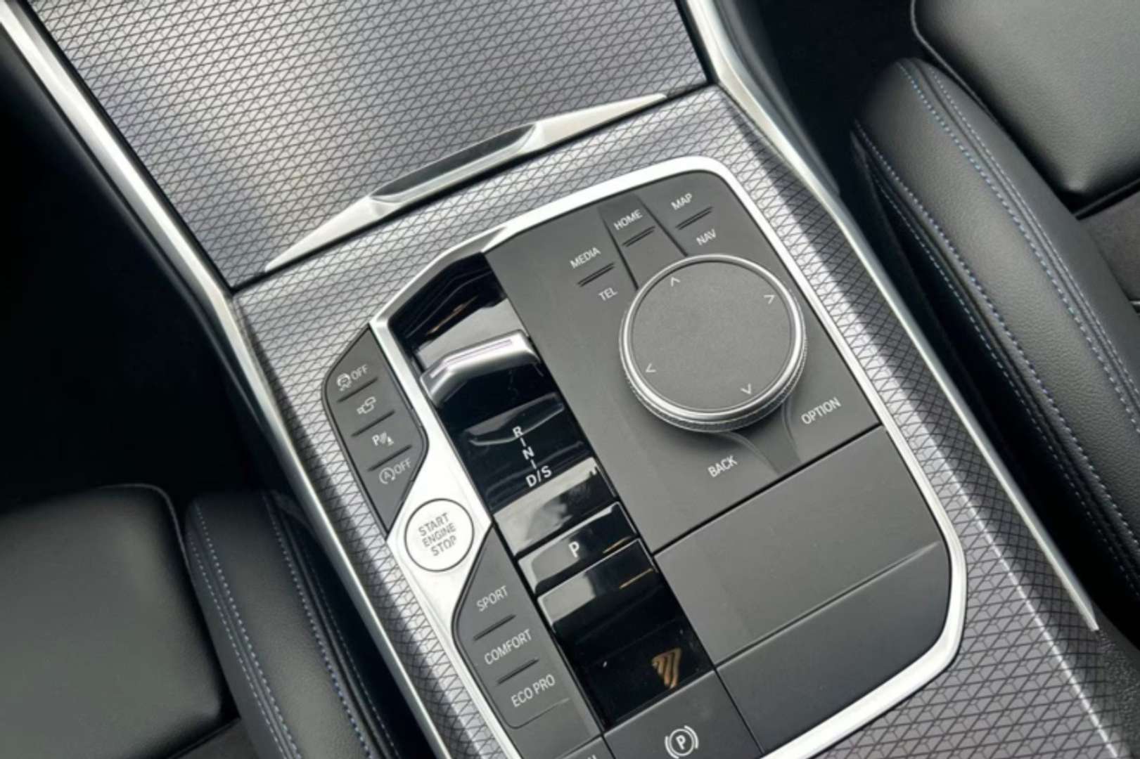 BMW 330i M Sport I - 2024 - Joinsteer - #10