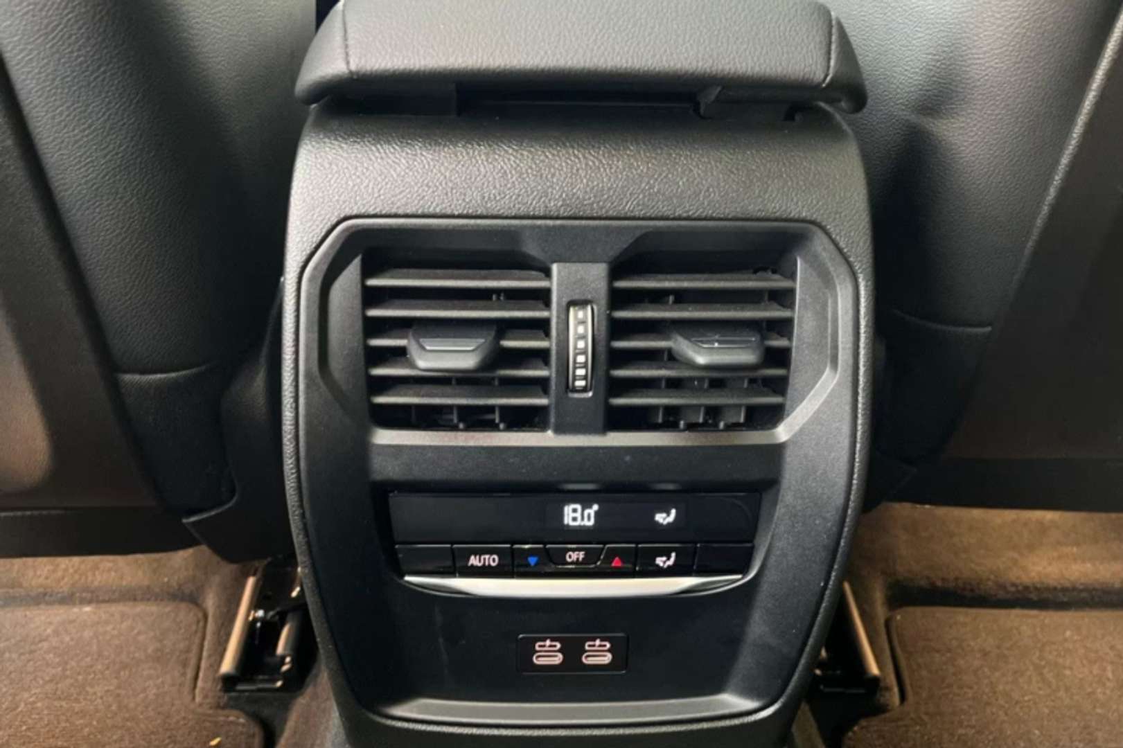 BMW 330i M Sport I - 2024 - Joinsteer - #10