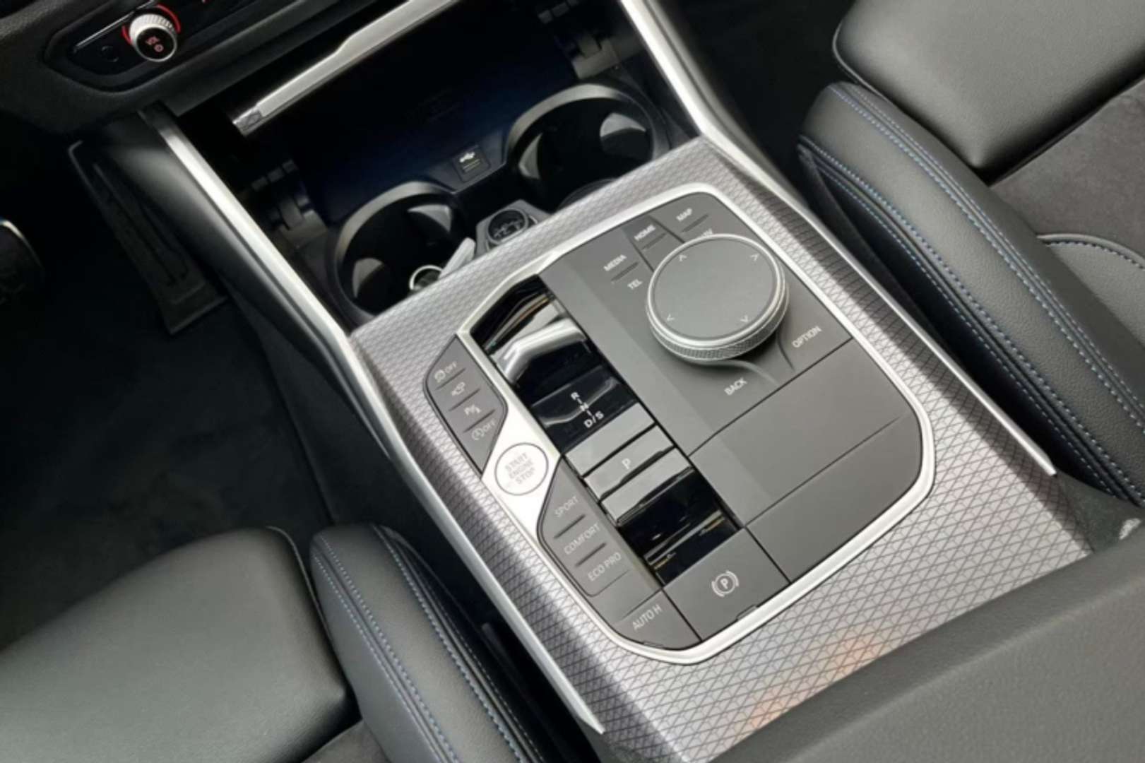 BMW 330i M Sport I - 2024 - Joinsteer - #11