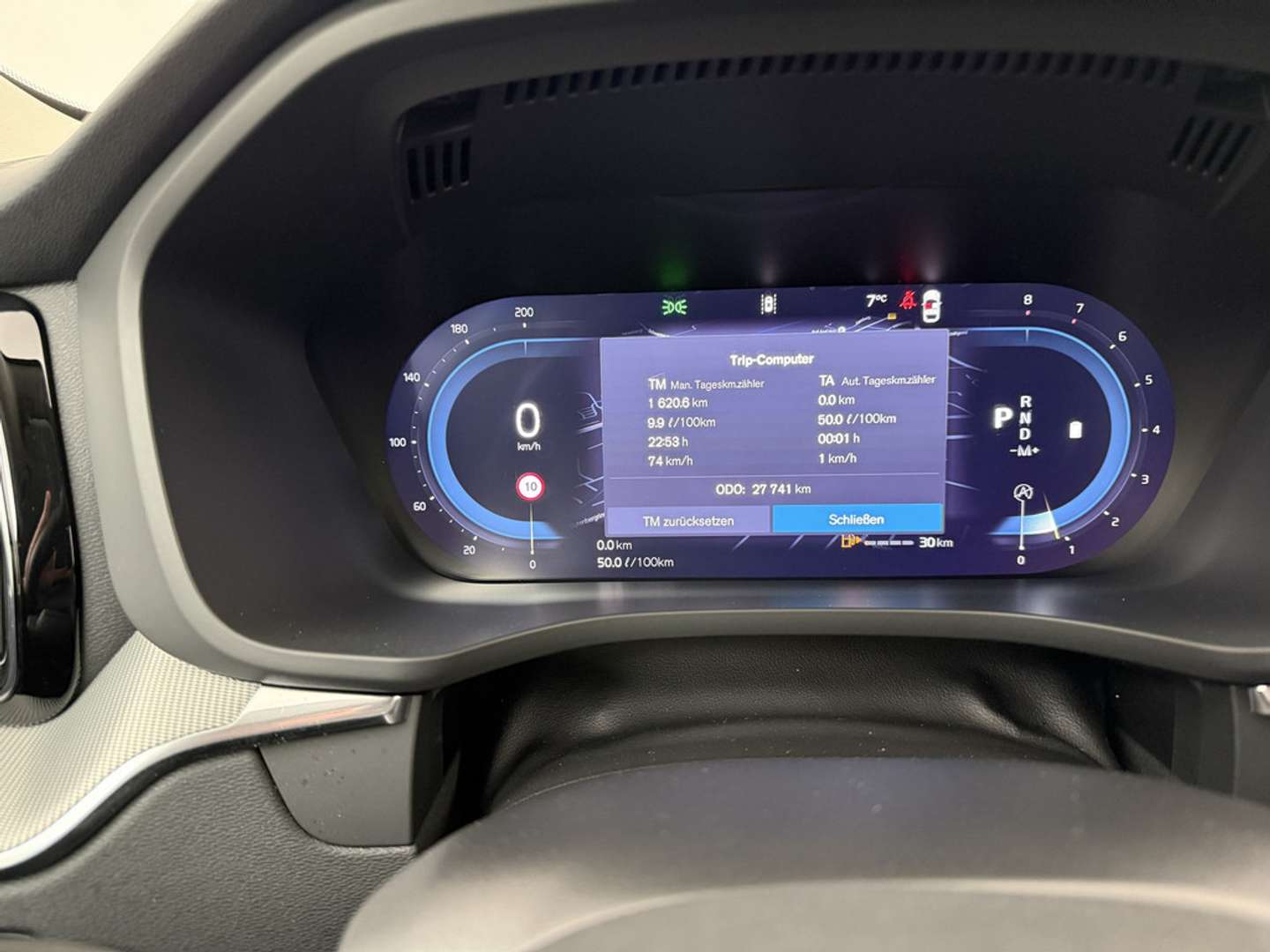 Volvo XC60 B5 Core - 2025 - Joinsteer - #12