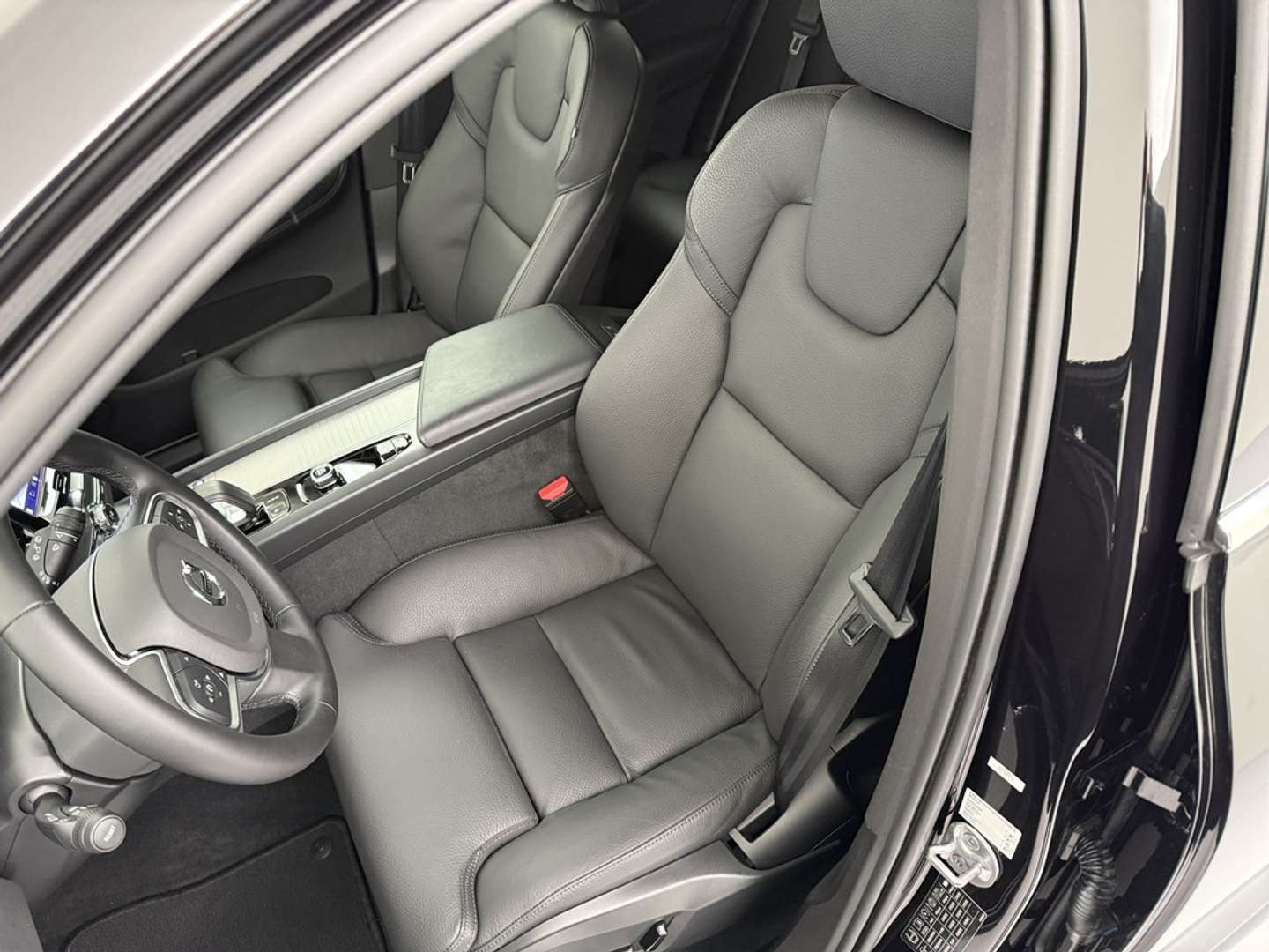 Volvo XC60 B5 Core - 2025 - Joinsteer - #16