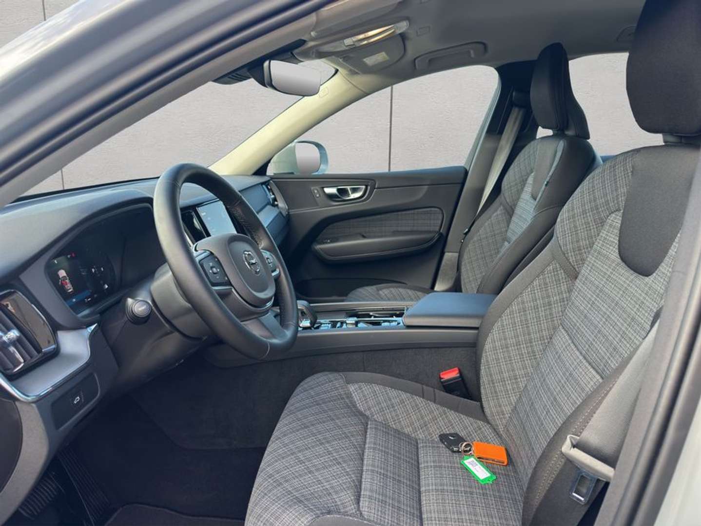 Volvo XC60 B5 Core - 2024 - Joinsteer - #8