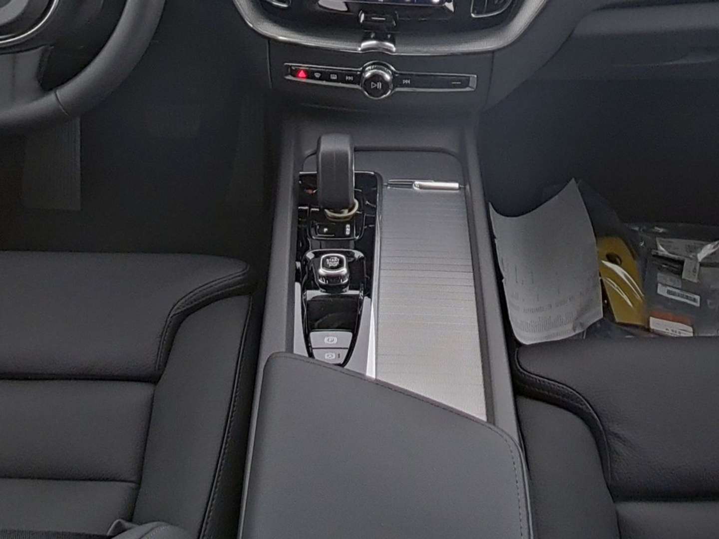 Volvo XC60 B5 Plus - 2025 - Joinsteer - #5