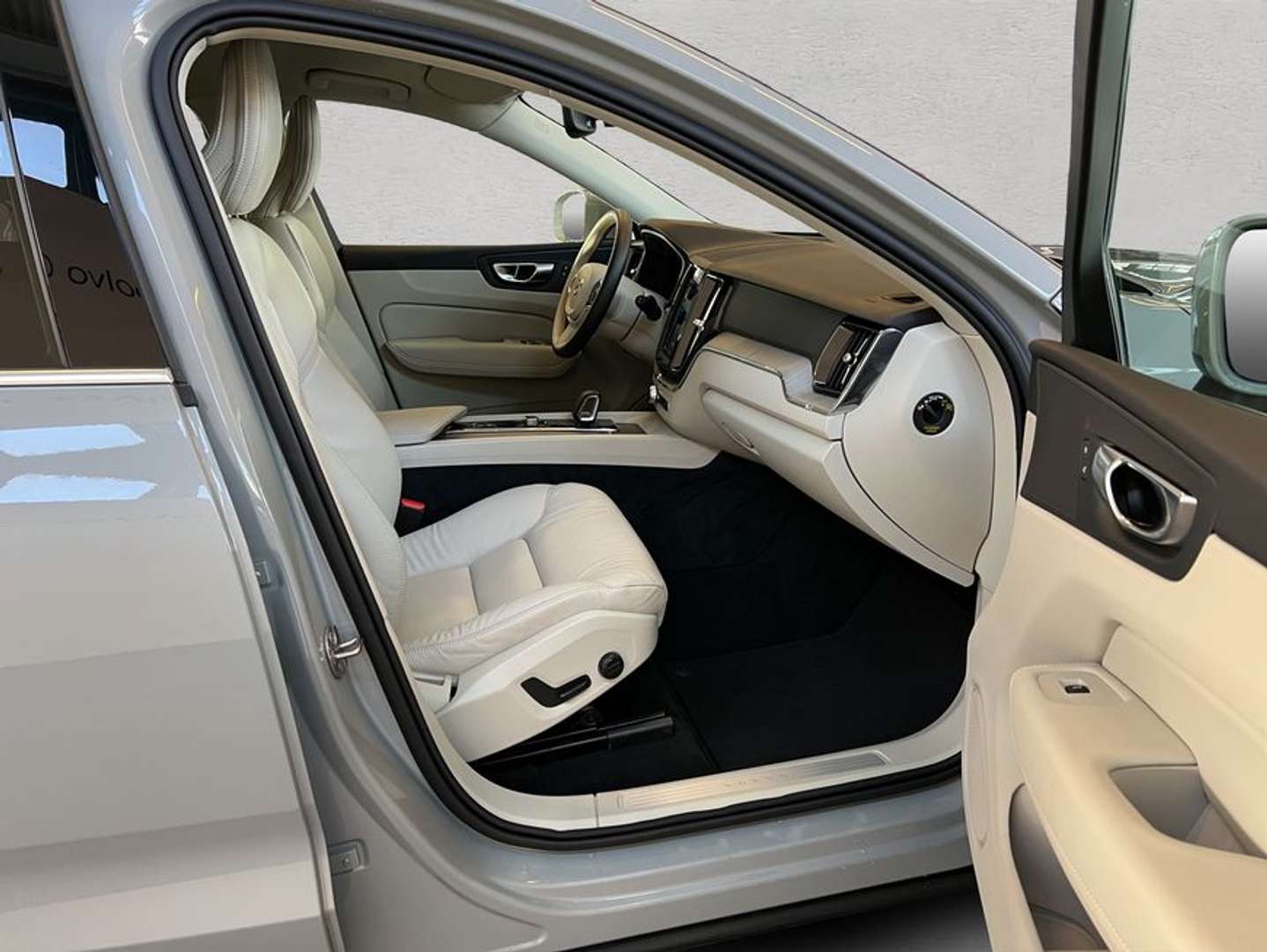 Volvo XC60 B5 Lederpolsterung - 2024 - Joinsteer - #18