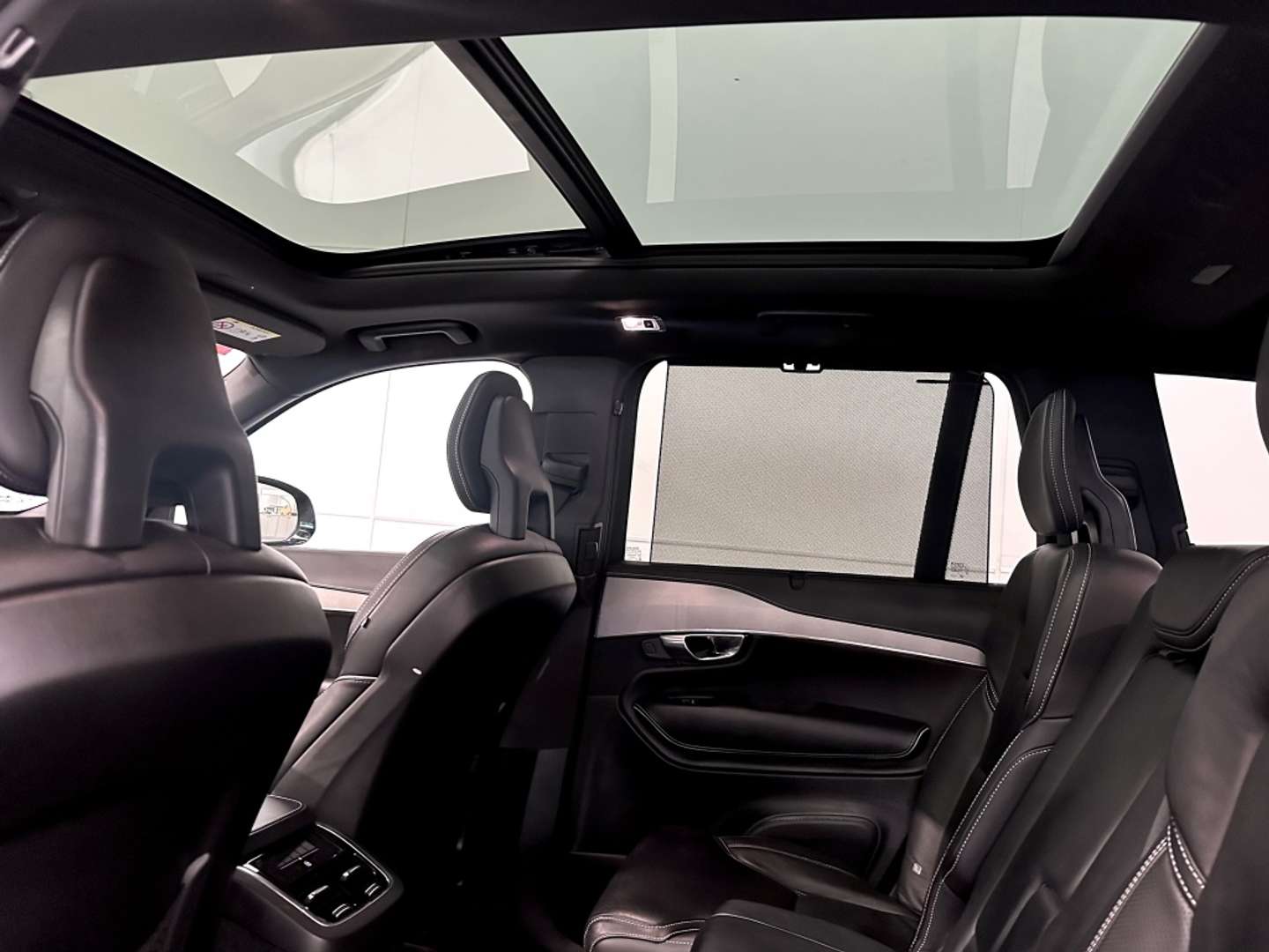 Volvo XC90 T8 Recharge R-Design - 2021 - Joinsteer - #25