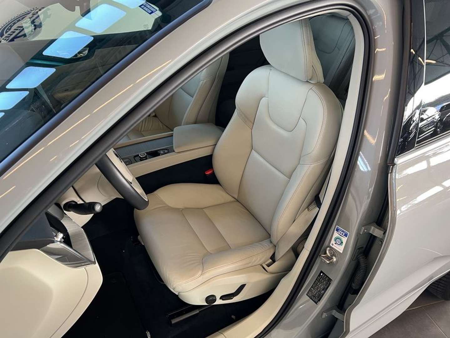 Volvo XC60 B5 Lederpolsterung - 2024 - Joinsteer - #25