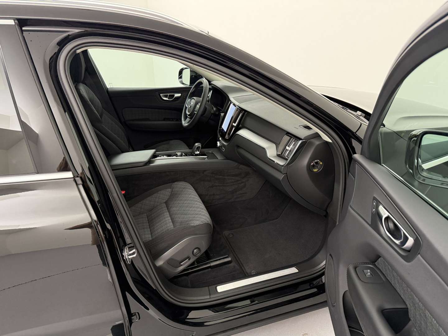 Volvo XC60 T6 Recharge Core - 2023 - Joinsteer - #24