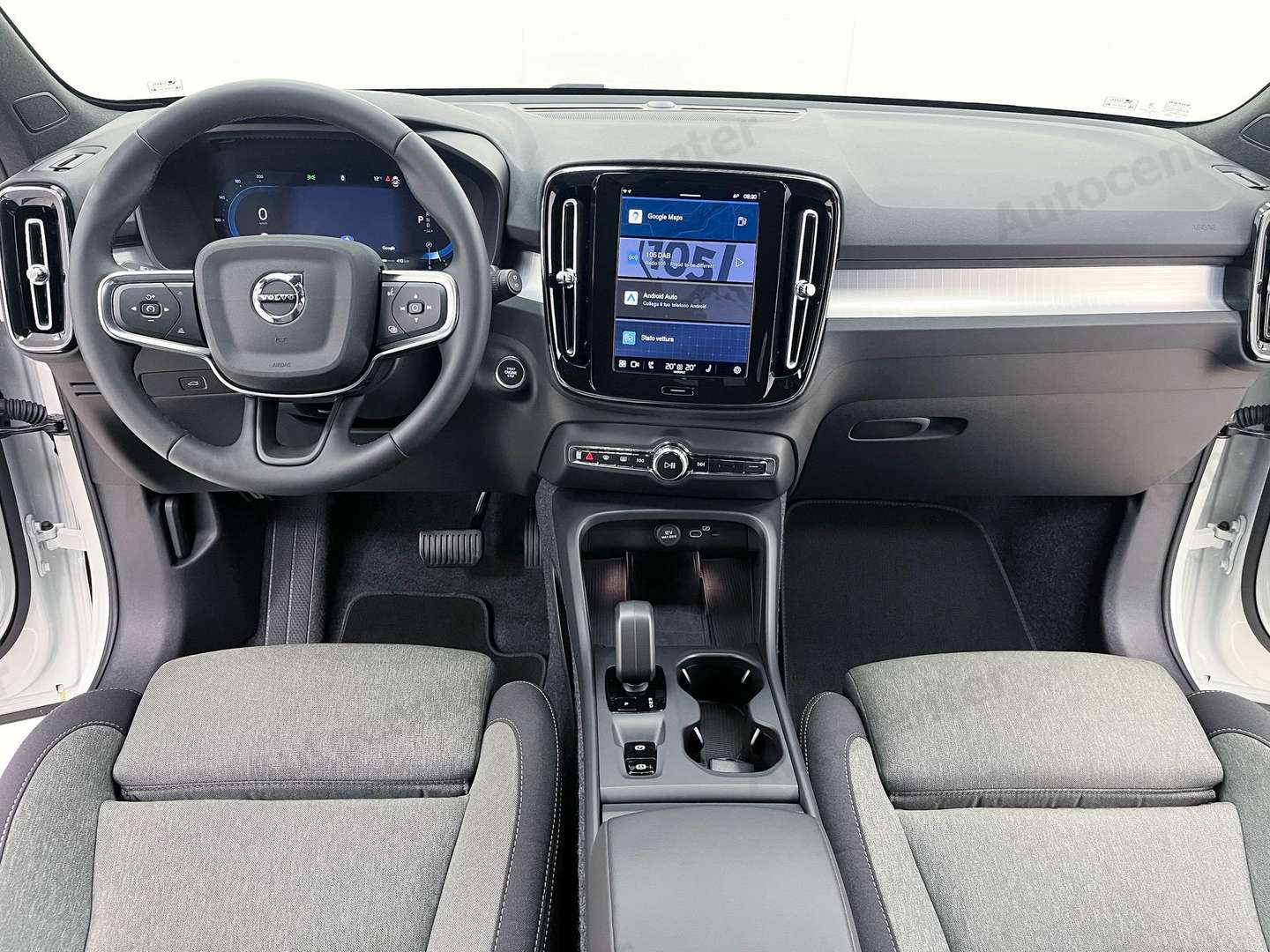 Volvo XC40 B3 Core - 2025 - Joinsteer - #9