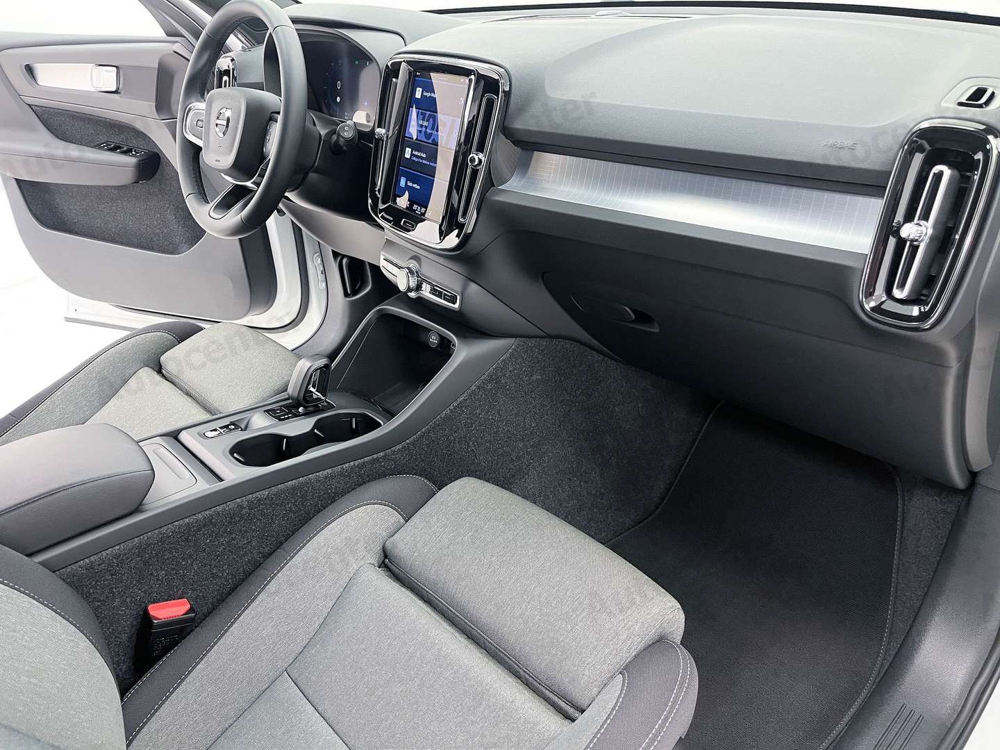 Volvo XC40 B3 Core - 2025 - Joinsteer - #10