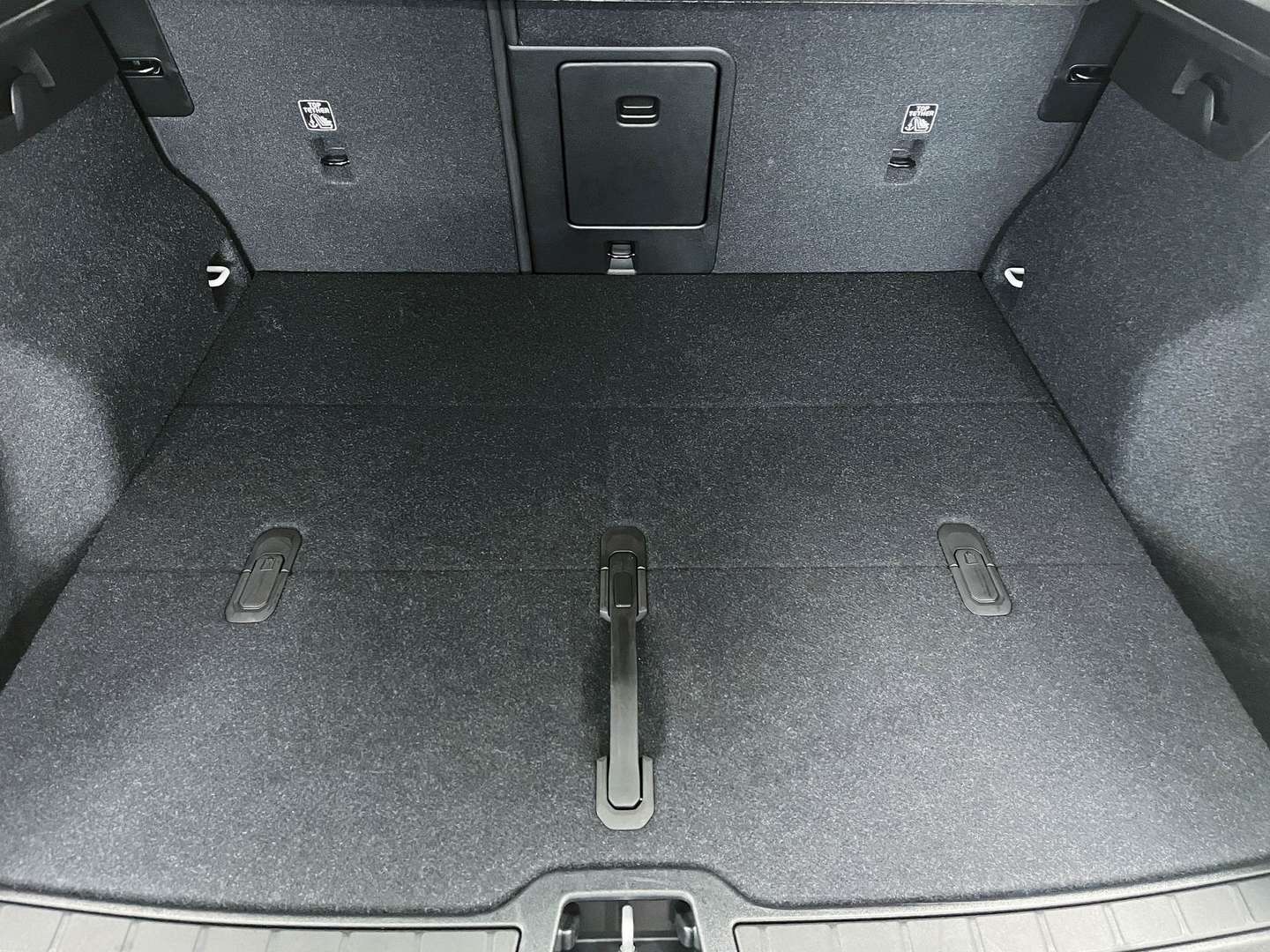 Volvo XC40 B3 Core - 2025 - Joinsteer - #13