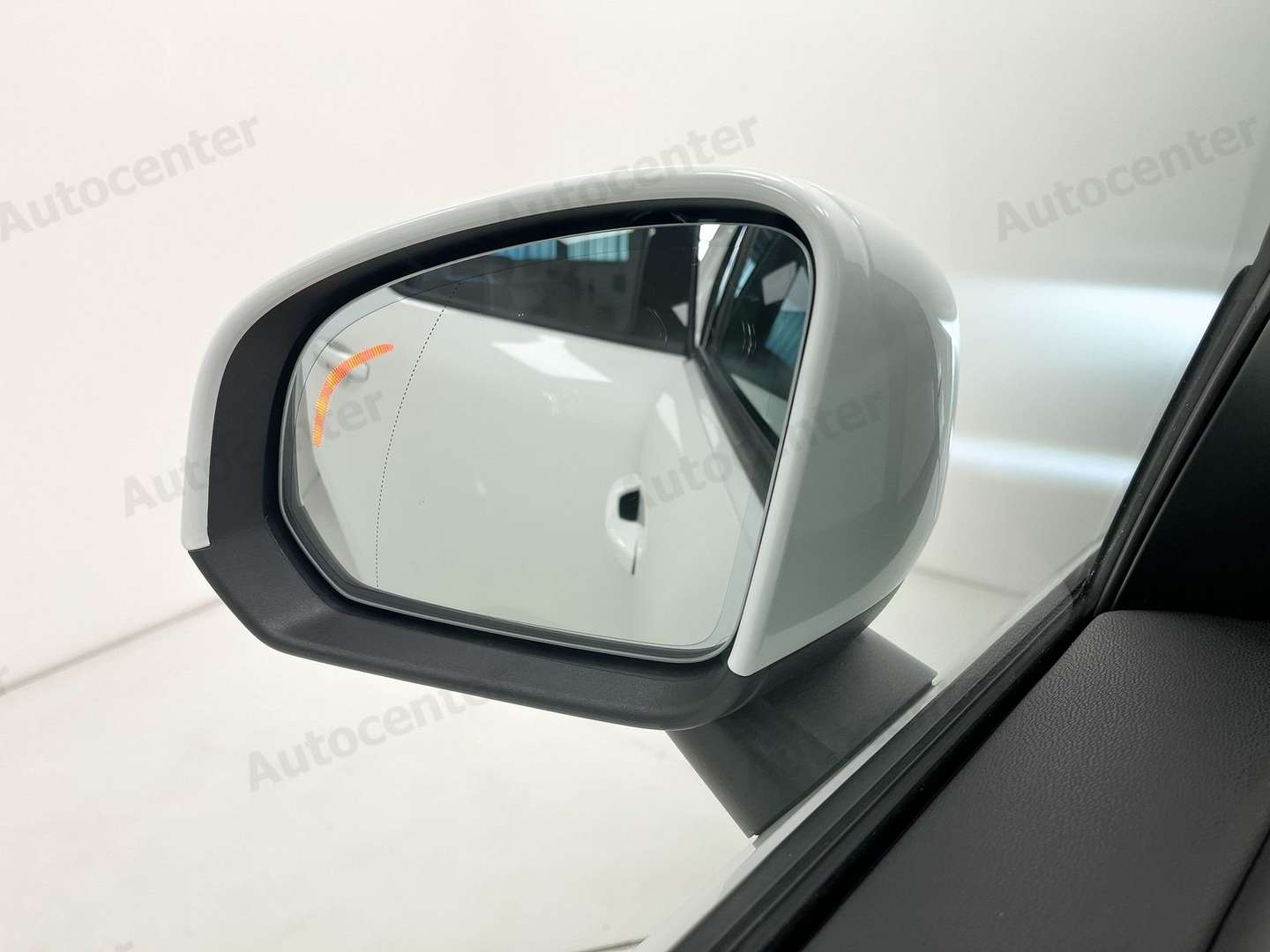 Volvo XC40 B3 Core - 2025 - Joinsteer - #15