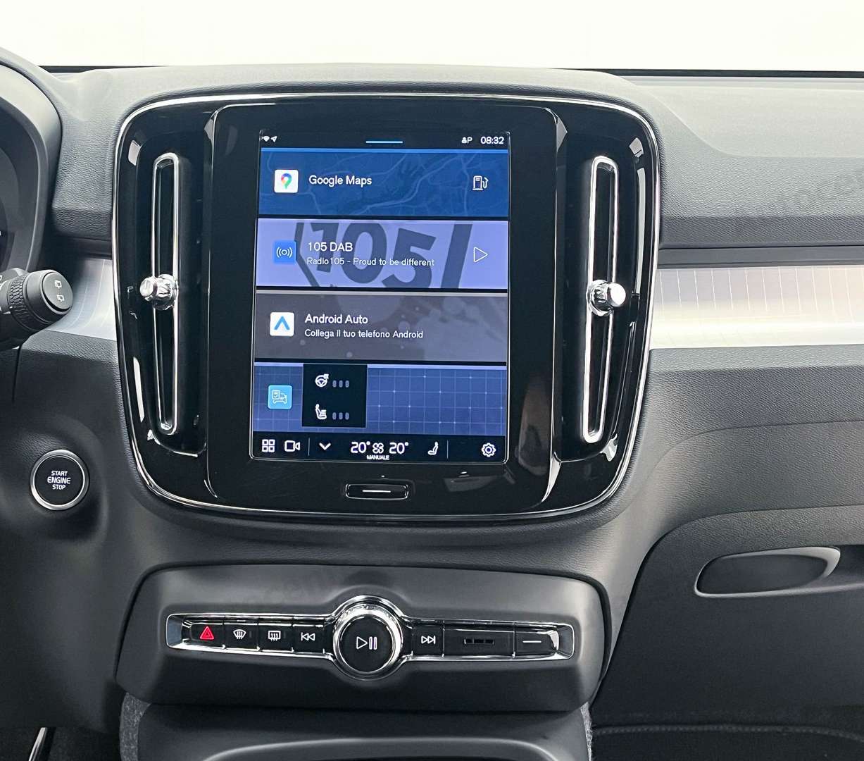 Volvo XC40 B3 Core - 2025 - Joinsteer - #21