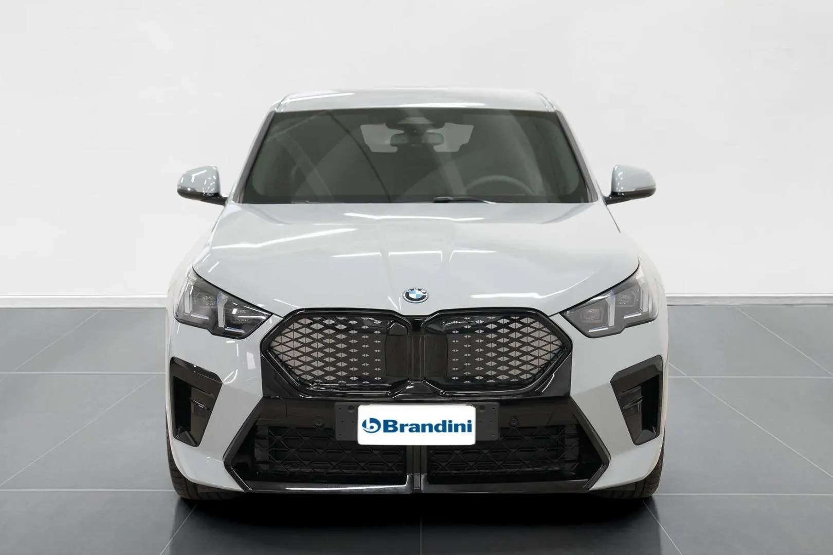 BMW IX2 EDrive20 - 2024 - Joinsteer - #2