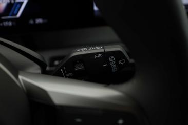 BMW IX M Sport XDrive45 — photo 16