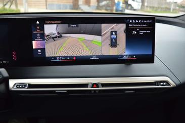 BMW IX M60 M60 XDrive — photo 14