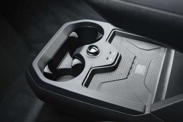 BMW IX M60 M60 XDrive — photo 16