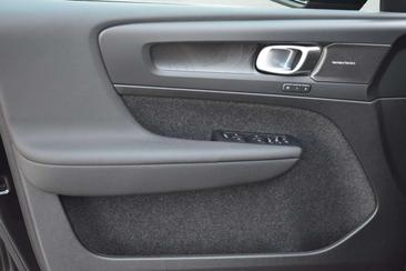 Volvo C40 Recharge — photo 10