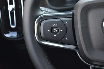 Volvo C40 Recharge — photo 18