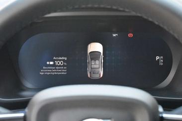 Volvo C40 Recharge — photo 20