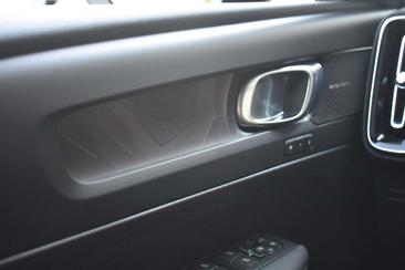 Volvo C40 Recharge — photo 24