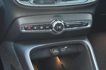 Volvo C40 Recharge — photo 26