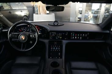 Porsche Taycan Turbo S — photo 2