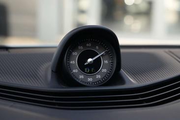 Porsche Taycan Turbo S — photo 20