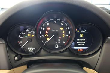 Porsche Macan 2.0 Pdk — photo 10