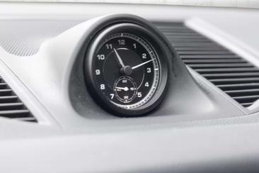 Porsche Macan 2.0 — photo 10