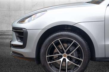 Porsche Macan 2.0 — photo 18