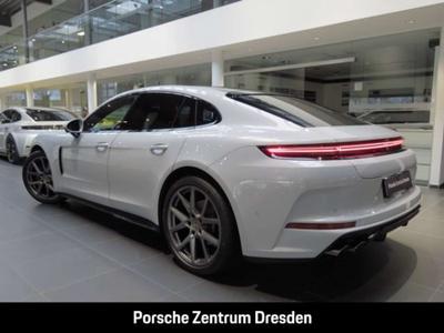 Porsche Panamera 4