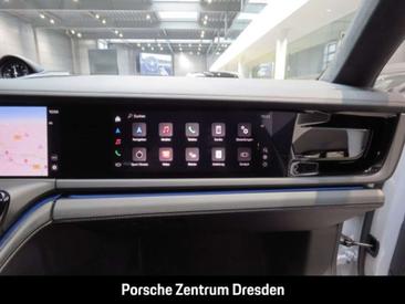 Porsche Panamera 4 — photo 21