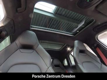 Porsche Panamera 4 — photo 25