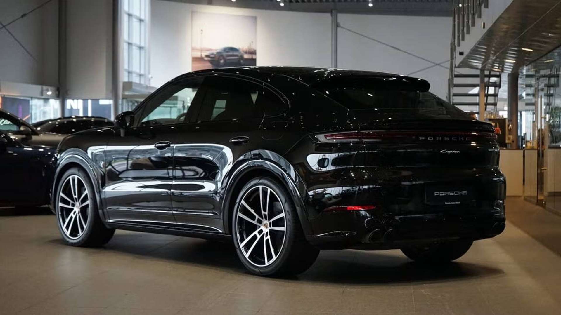 Porsche Cayenne Coupé Sport Design E-Hybrid - 2025 - Joinsteer - #2