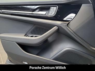 Porsche Panamera — photo 12